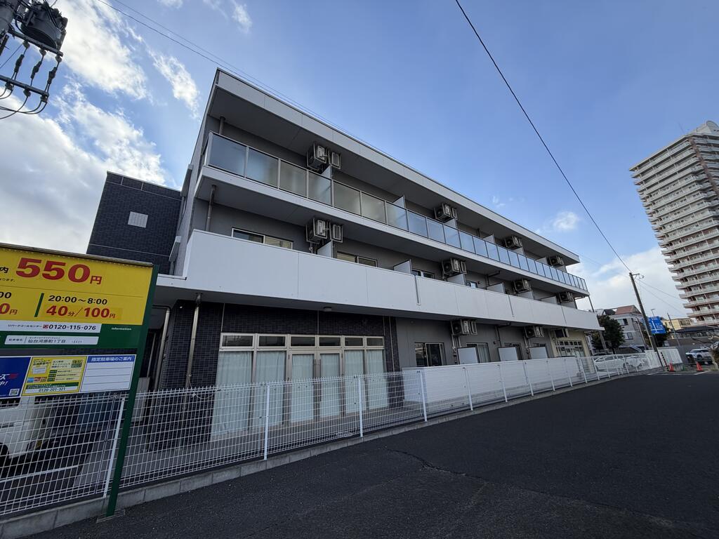 アスコット河原町駅前