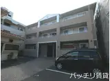 シャルマン・レナ