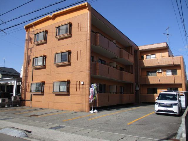 ファミール糸田