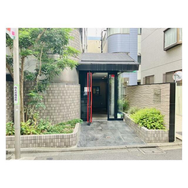 リシェス明大前