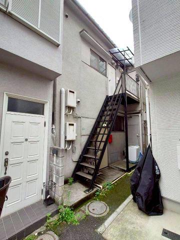 金子荘
