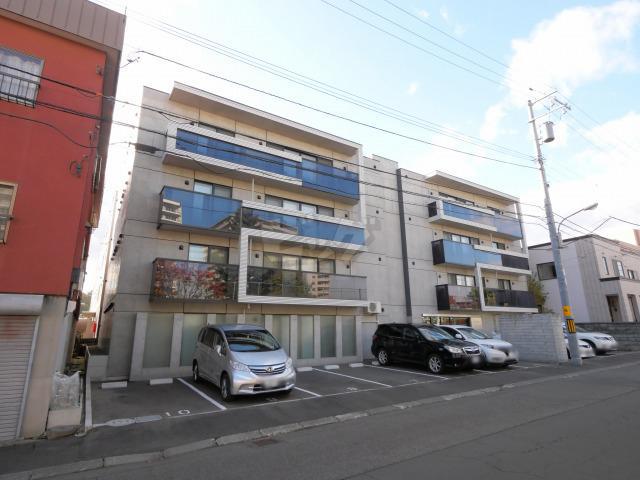 ラヴィ南平岸 
