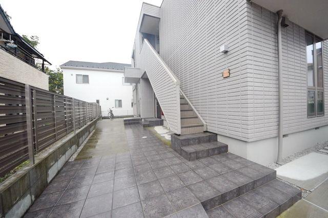 PIACERE(1DK/1階)の外観写真