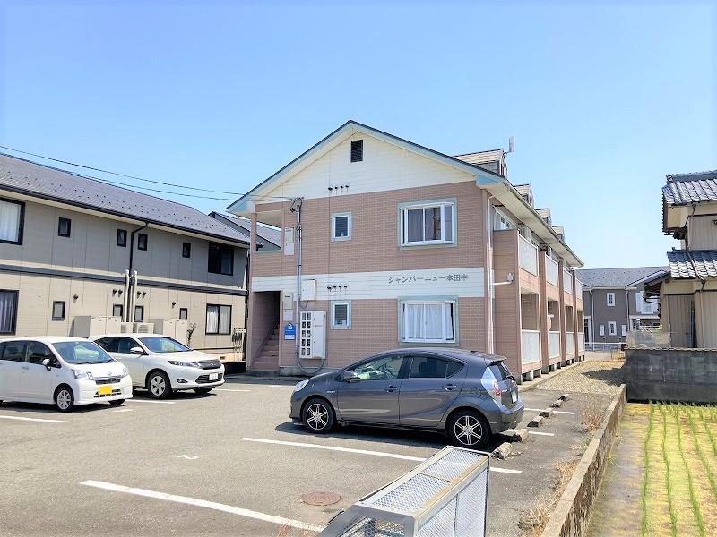 シャンパーニュ一本田中