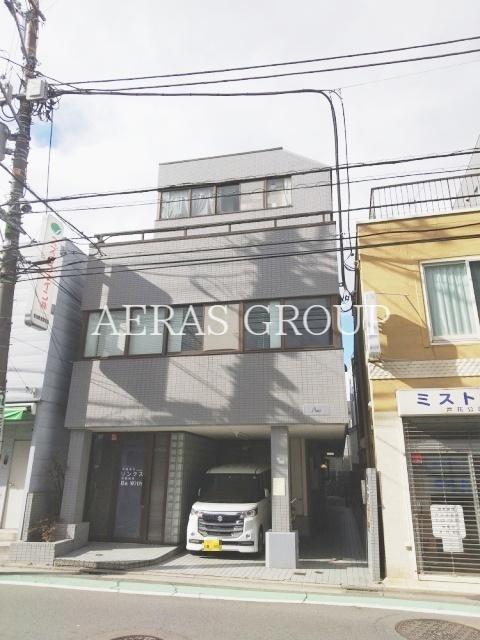 アクシス
