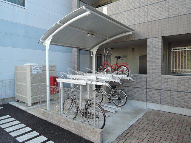 エバークレスト