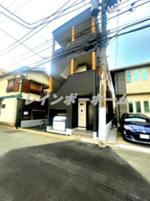 Y-HOUSE