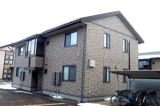 リビングタウン鶴岡E棟
