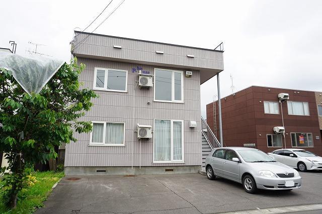 P-HOUSE
