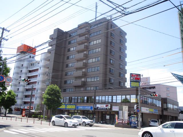 プラーナ泉中央