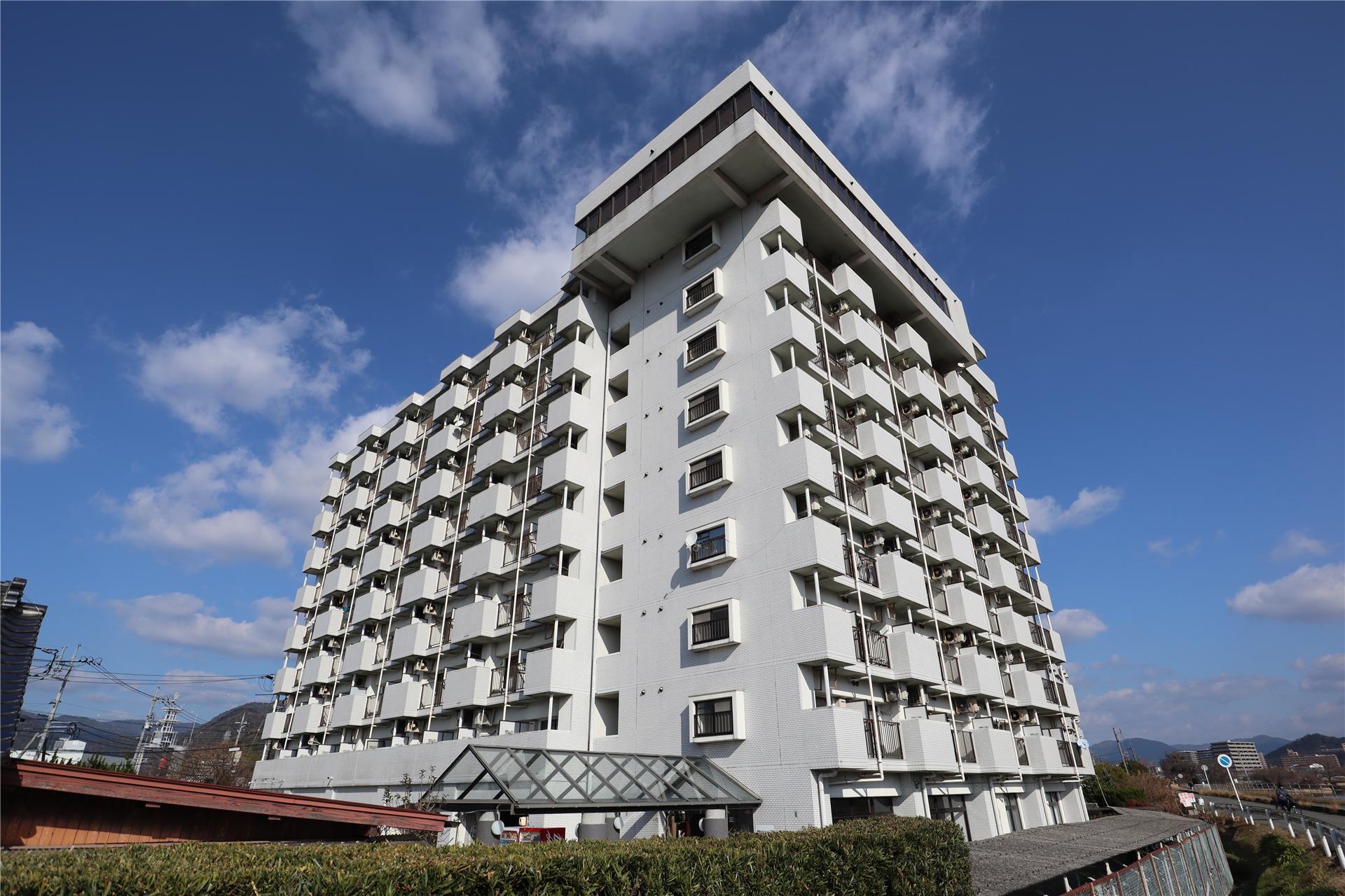 ホワイトパレス山口II番館