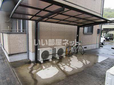 レーヴィンスC棟