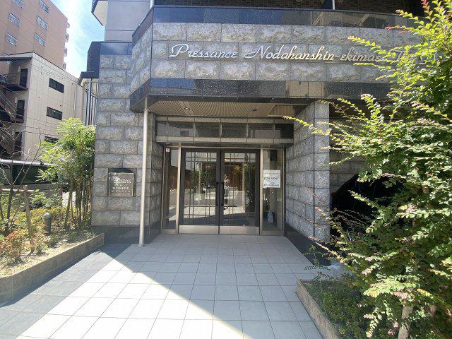 プレサンス野田阪神駅前ザプレミアム