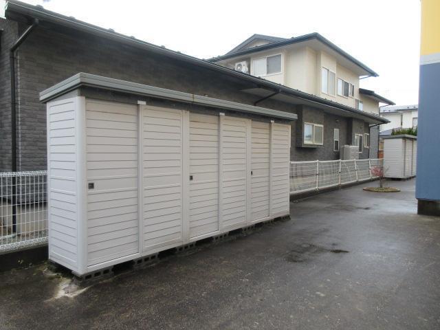 コーポアイリス