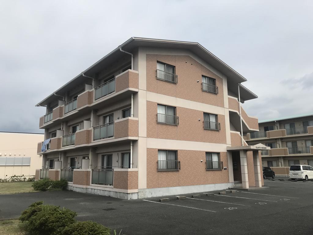 ヴェルドミール麻生田II棟102号