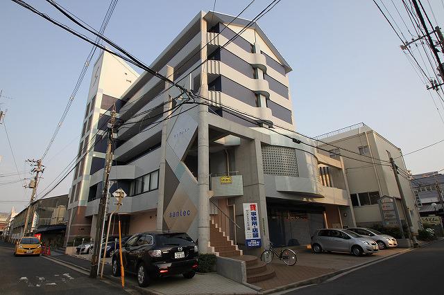 サンクレストビル