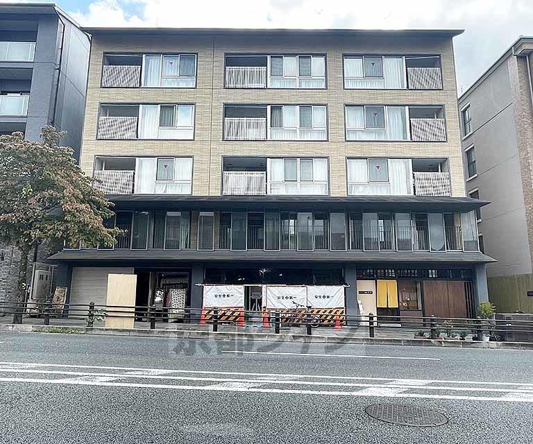 SCHILF神宮道