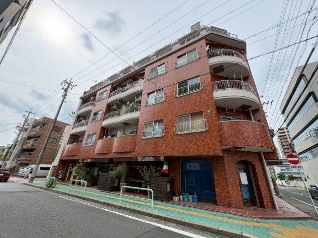 伊勢山ハイツ
