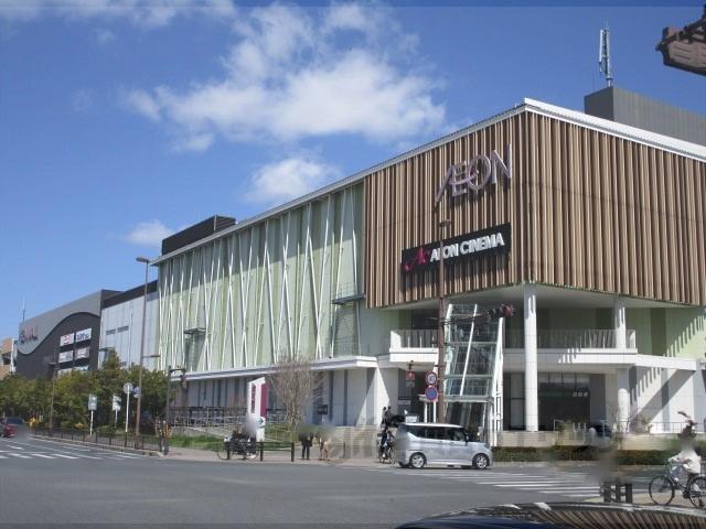 フィールドハウス