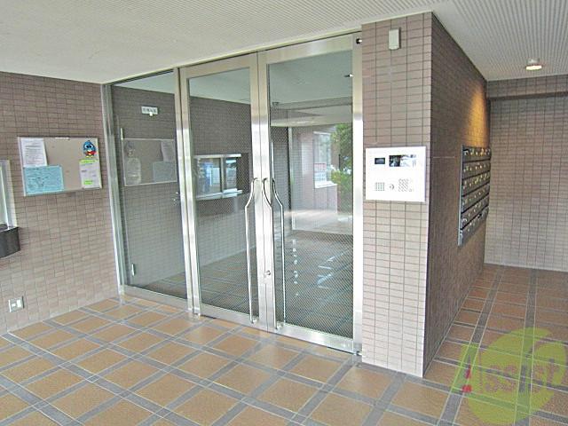 イーストヴィレッジ宮の前