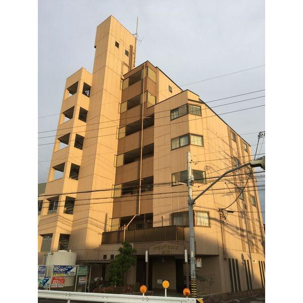 グランドヒルズ西川