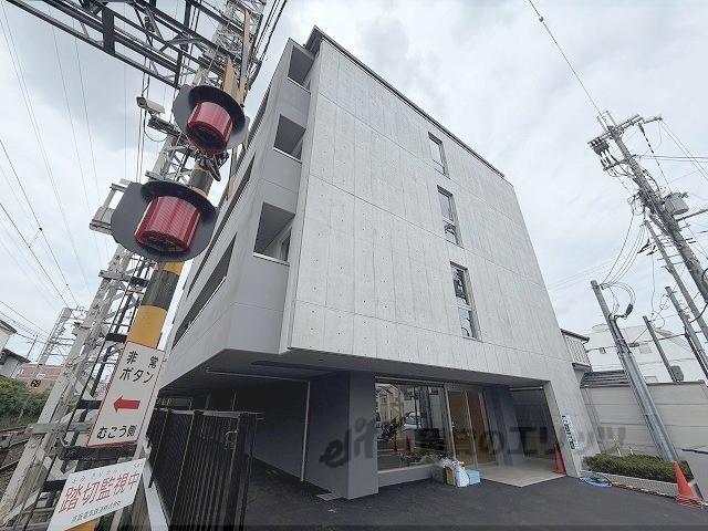 ソフィア墨染駅前