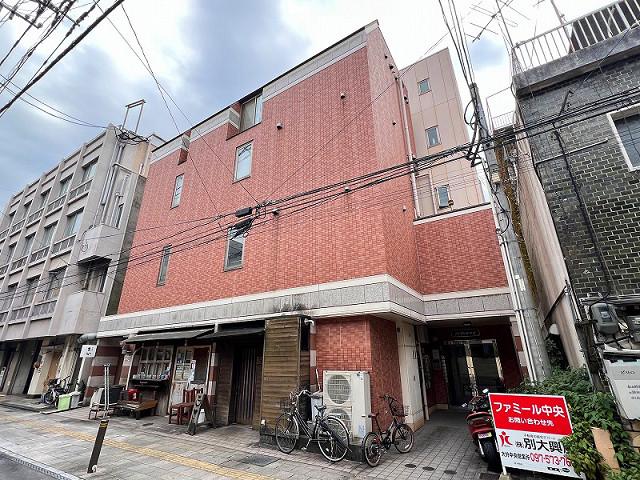 ファミール中央