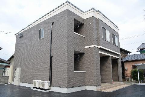 サンプレス