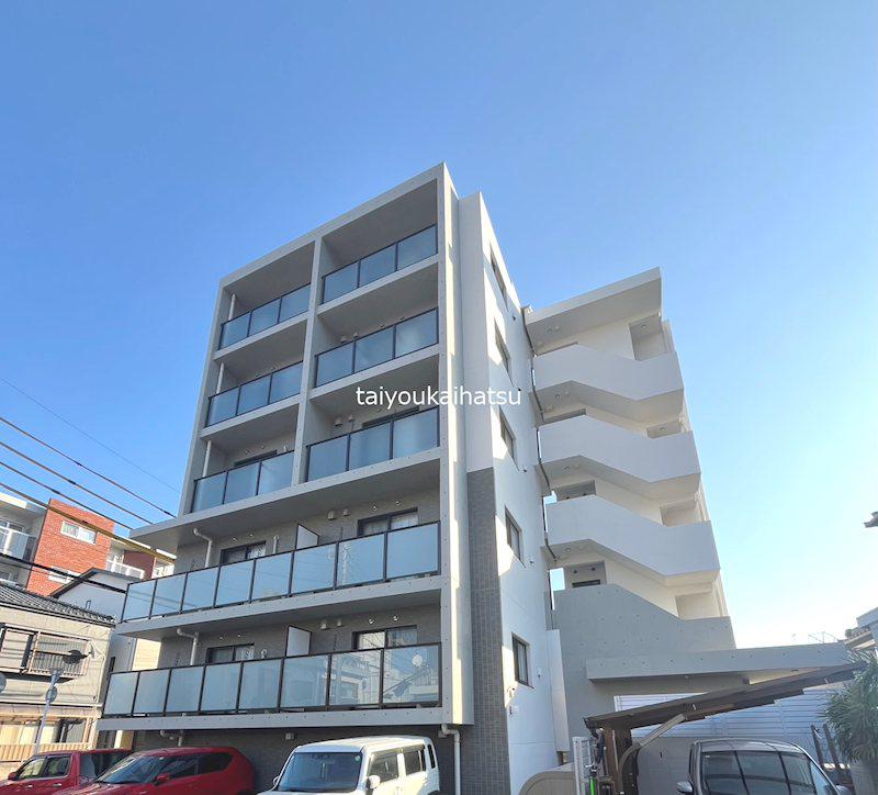 鹿児島市電唐湊線 市立病院前駅(鹿児島) 徒歩14分 5階建 築4年