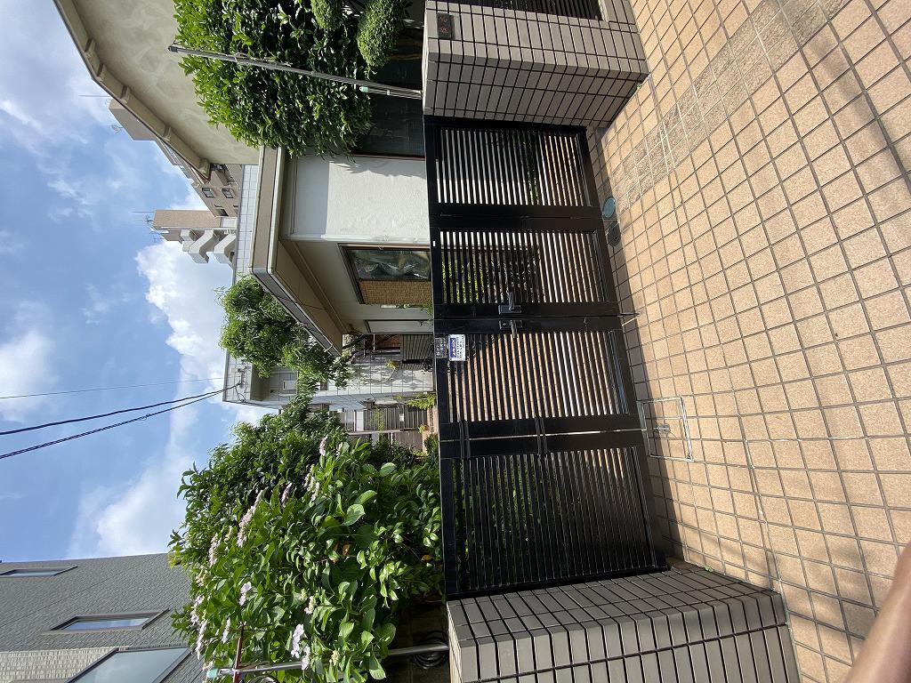 ブロスハウス