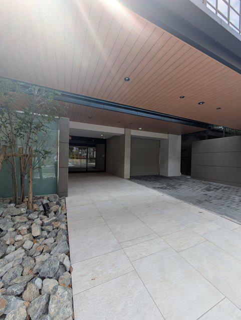 THE RESIDENCE 文化庁前