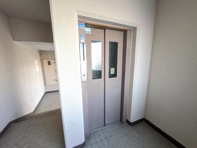 ロマーノビル
