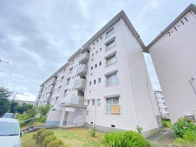 小金原団地7-1-12号棟