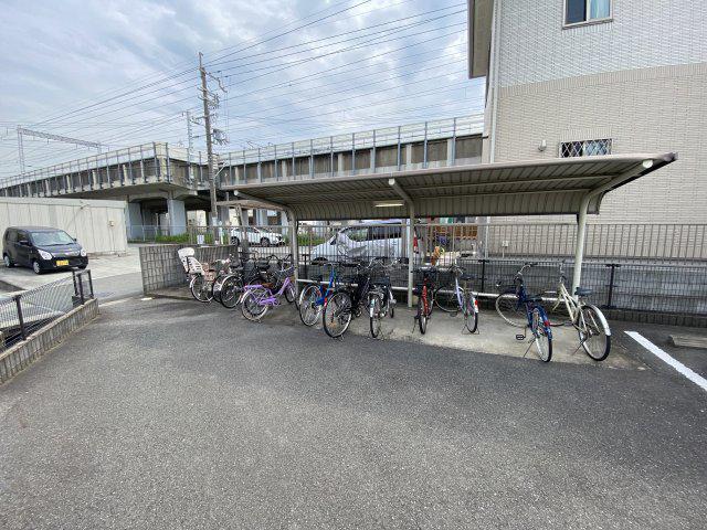 23番館