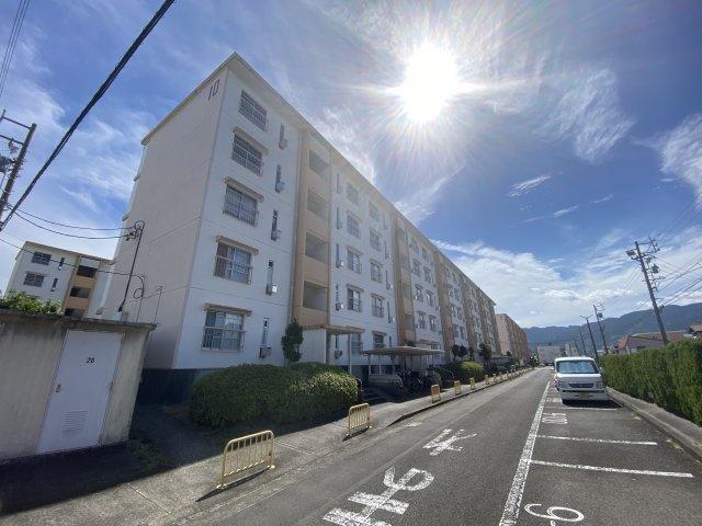 下川原団地10号棟