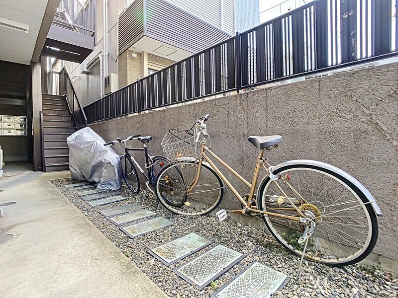京急本線 雑色駅 徒歩5分 3階建 築27年