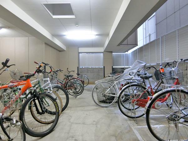 ヤハタ西長堀
