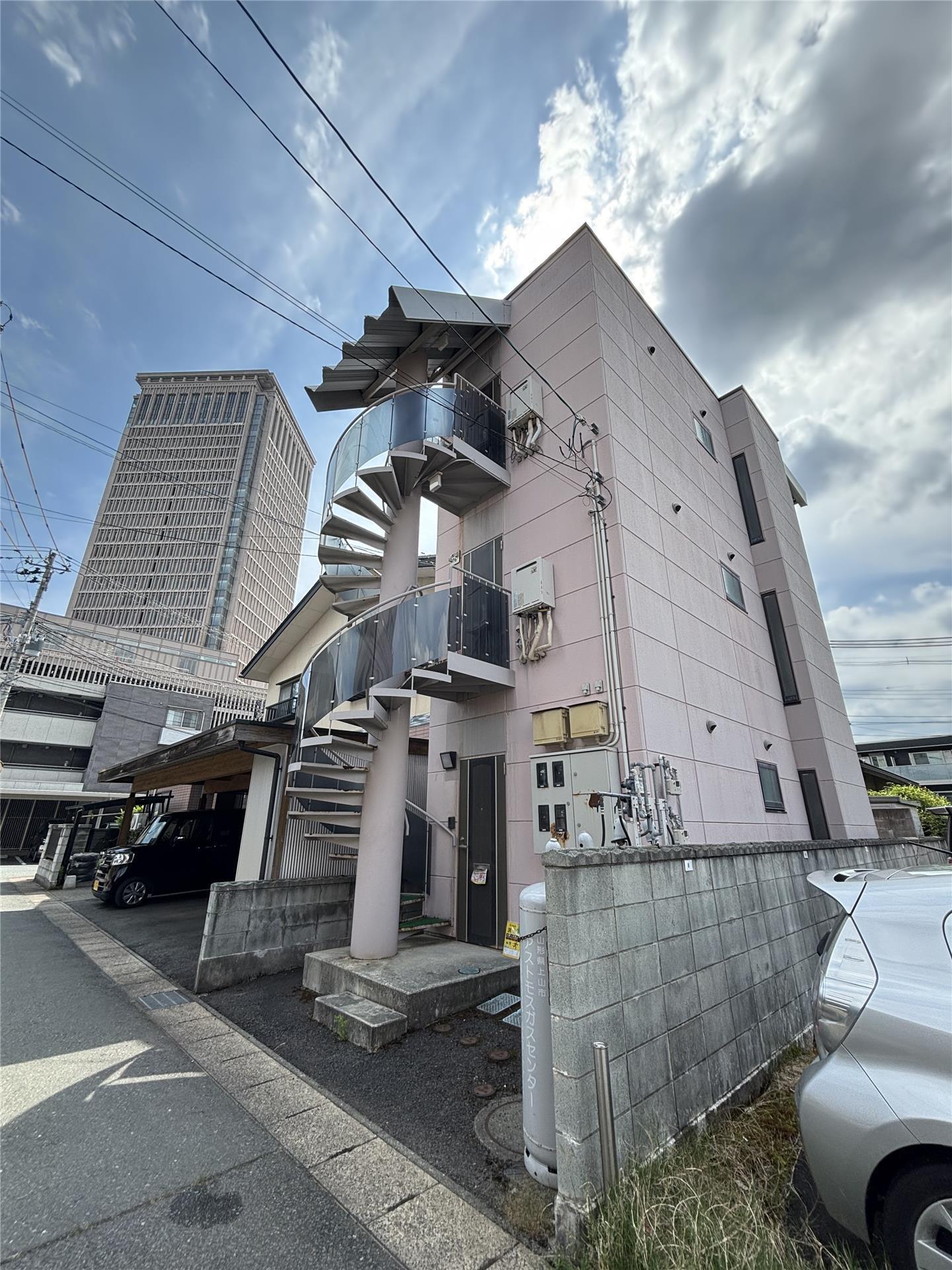 アーバン駅西