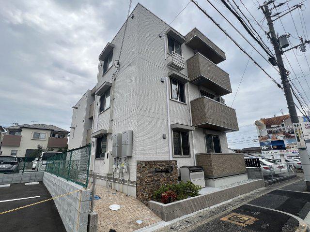 コーシェリ・アイ