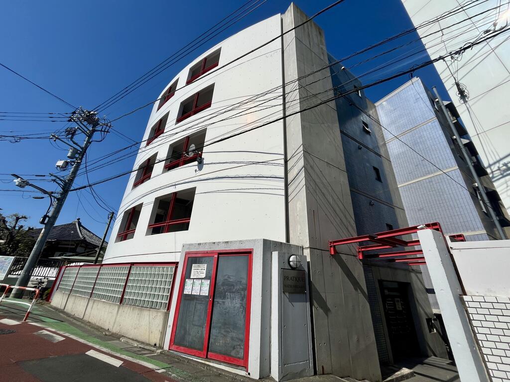 プラティーク夏目坂