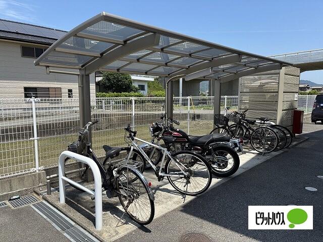 WIT CUBE B棟