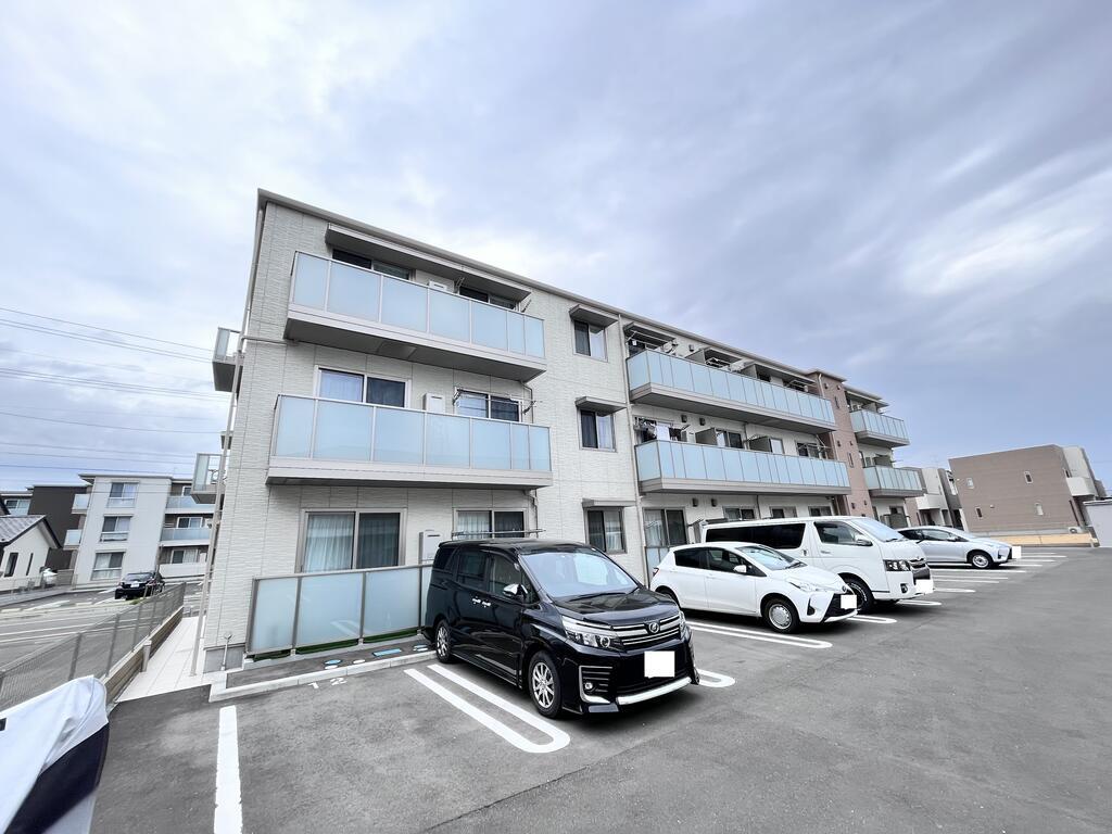 クレール富沢西A