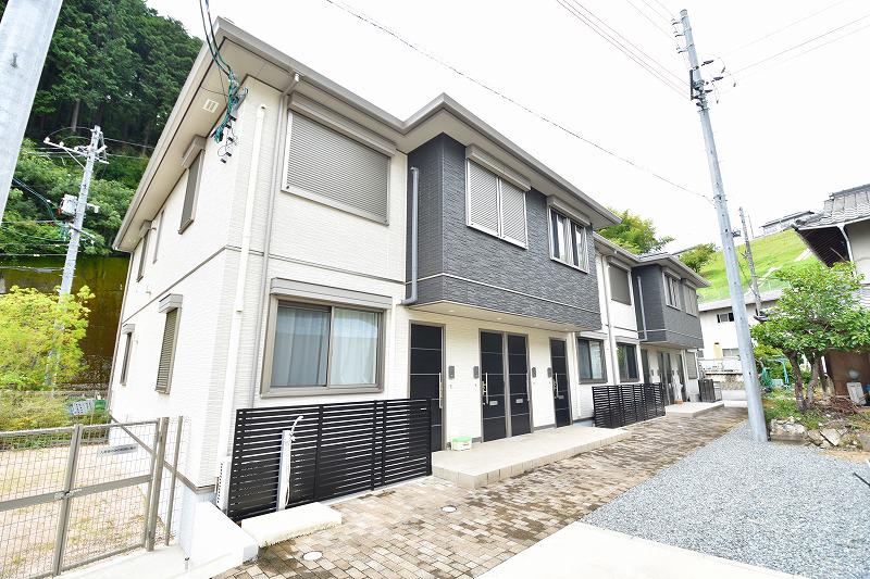 HILLS MIYAUCHI