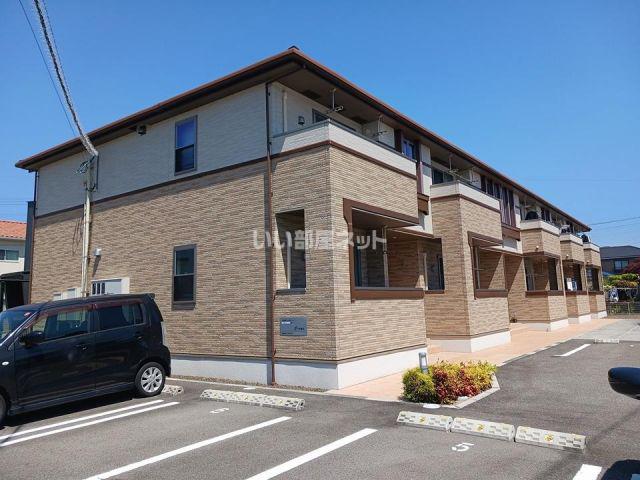 愛媛県伊予郡砥部町 2階建 築9年
