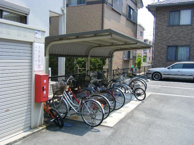 ルミエール上代 A棟