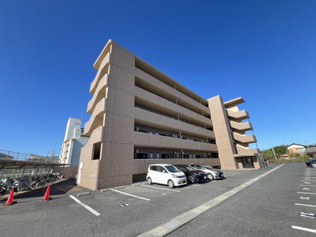 ピアコートB