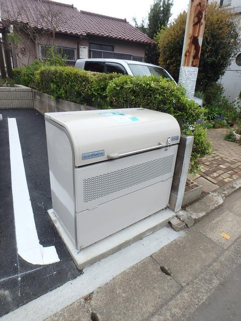 アンジュール