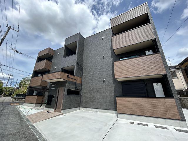 LOUIS APARTMENT 吹田東リバーパーク