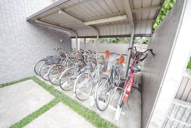 スコラタワー