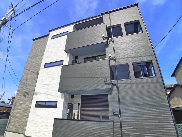 Y-HOUSEII